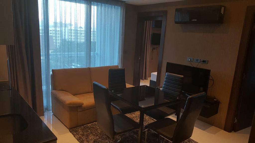 Serenity Wongamat Apartments 파타야 외부 사진